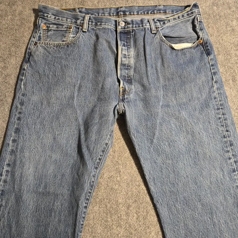 VTG Levis 501 Button Fly Jeans Mens 40x30 Blue Medium Wash 90s Straight